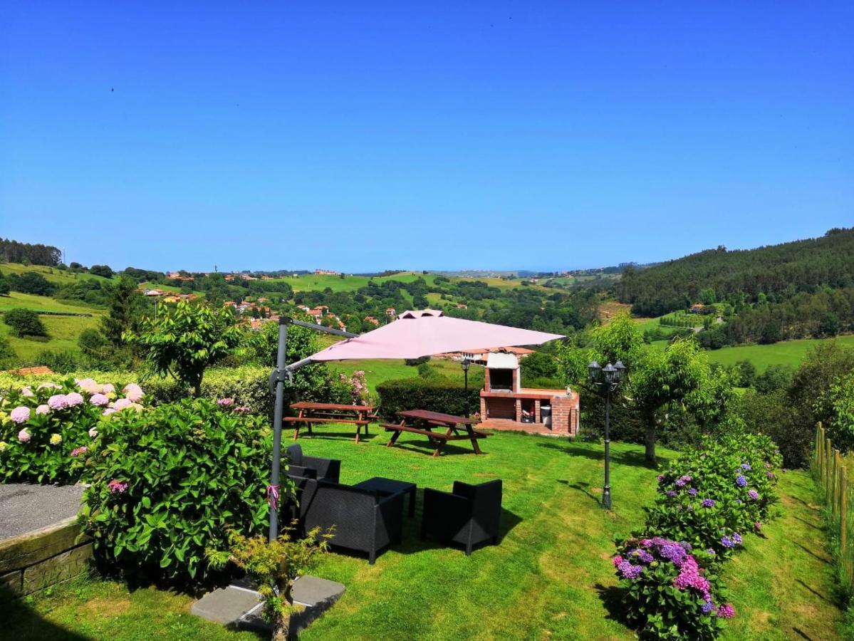 Apartamentos Corona Comillas Exterior photo
