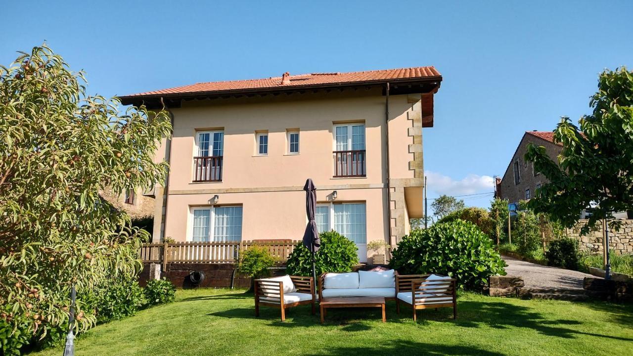 Apartamentos Corona Comillas Exterior photo